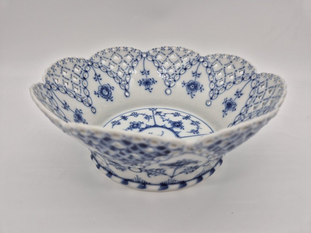Royal Copenhagen — Durchbruchschale Muselmalet Vollspitze